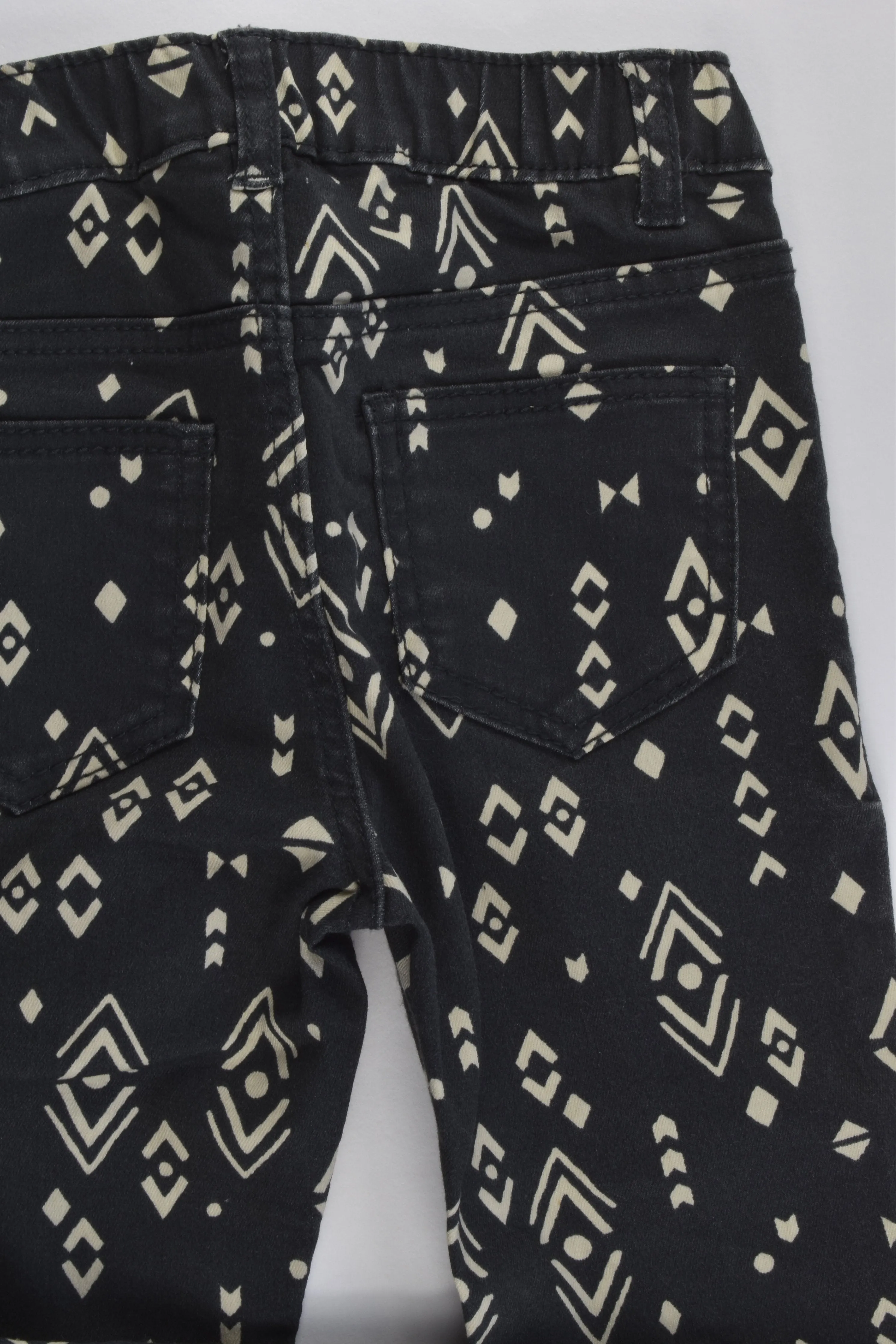 H&M Size 4 Stretchy Skinny Pants