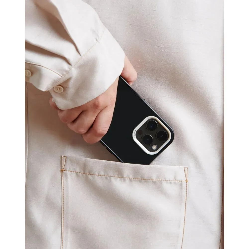 NUDIENT iPhone 13 Pro - Form MagSafe Case - Clear Black
