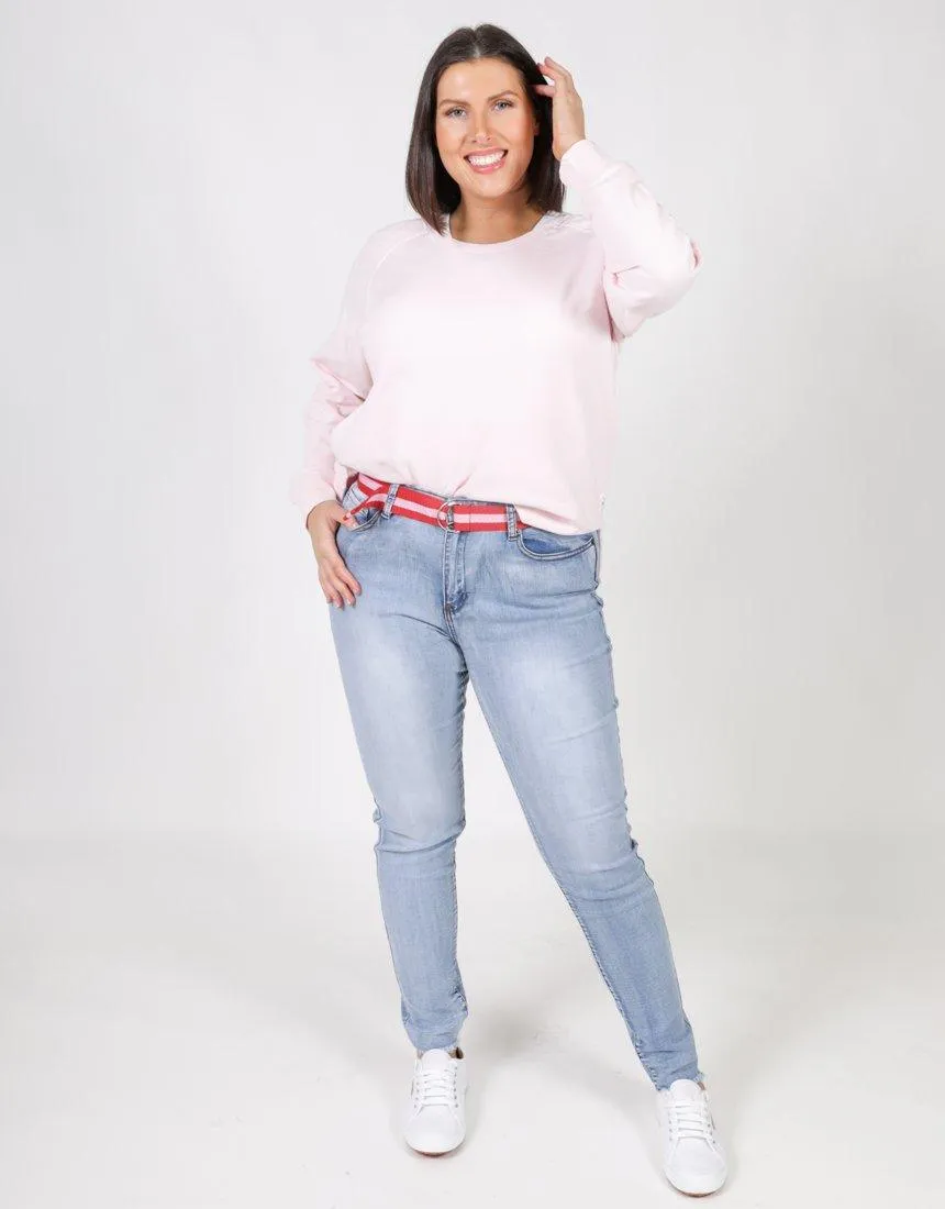 Plus Size Frayed Slim Fit Jeans - Light Denim