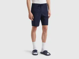 Shorts in canvas with drawstring