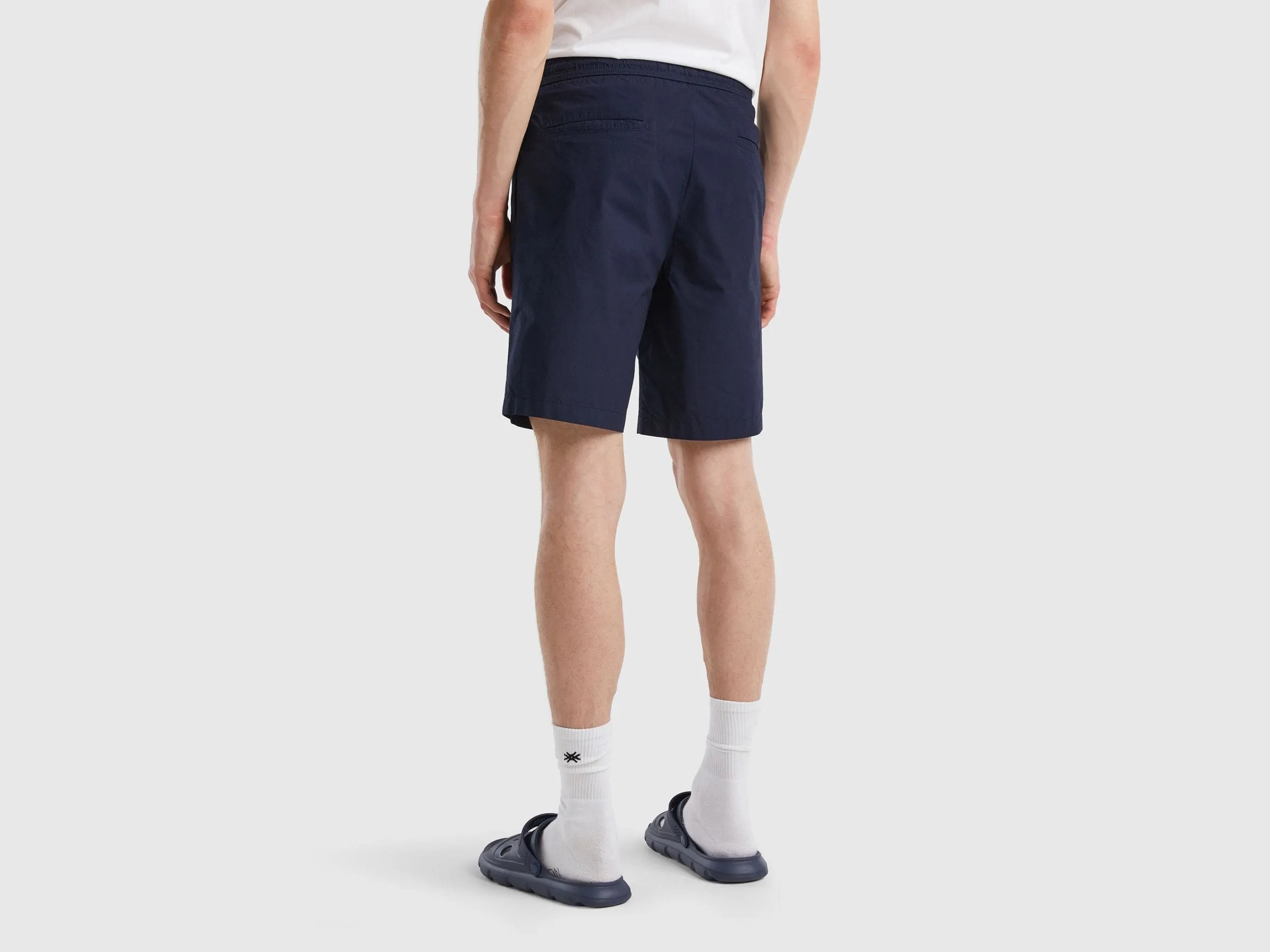 Shorts in canvas with drawstring
